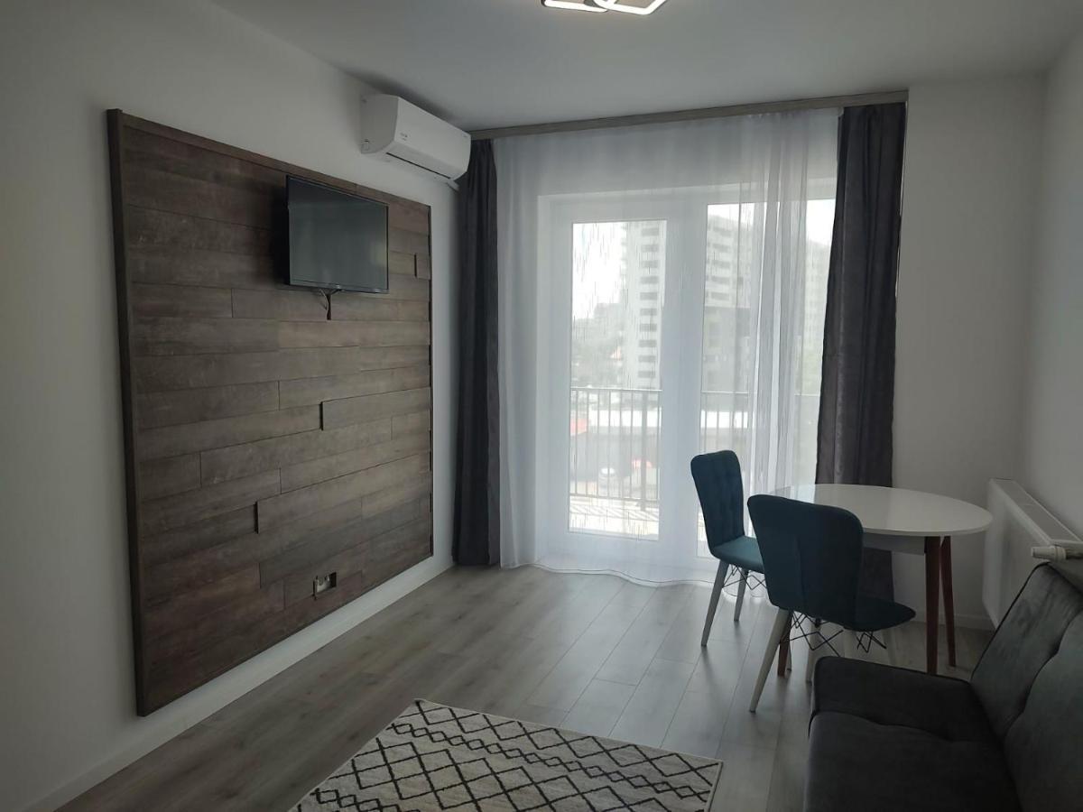 Silvia Resident Apartment Oradea Exterior foto