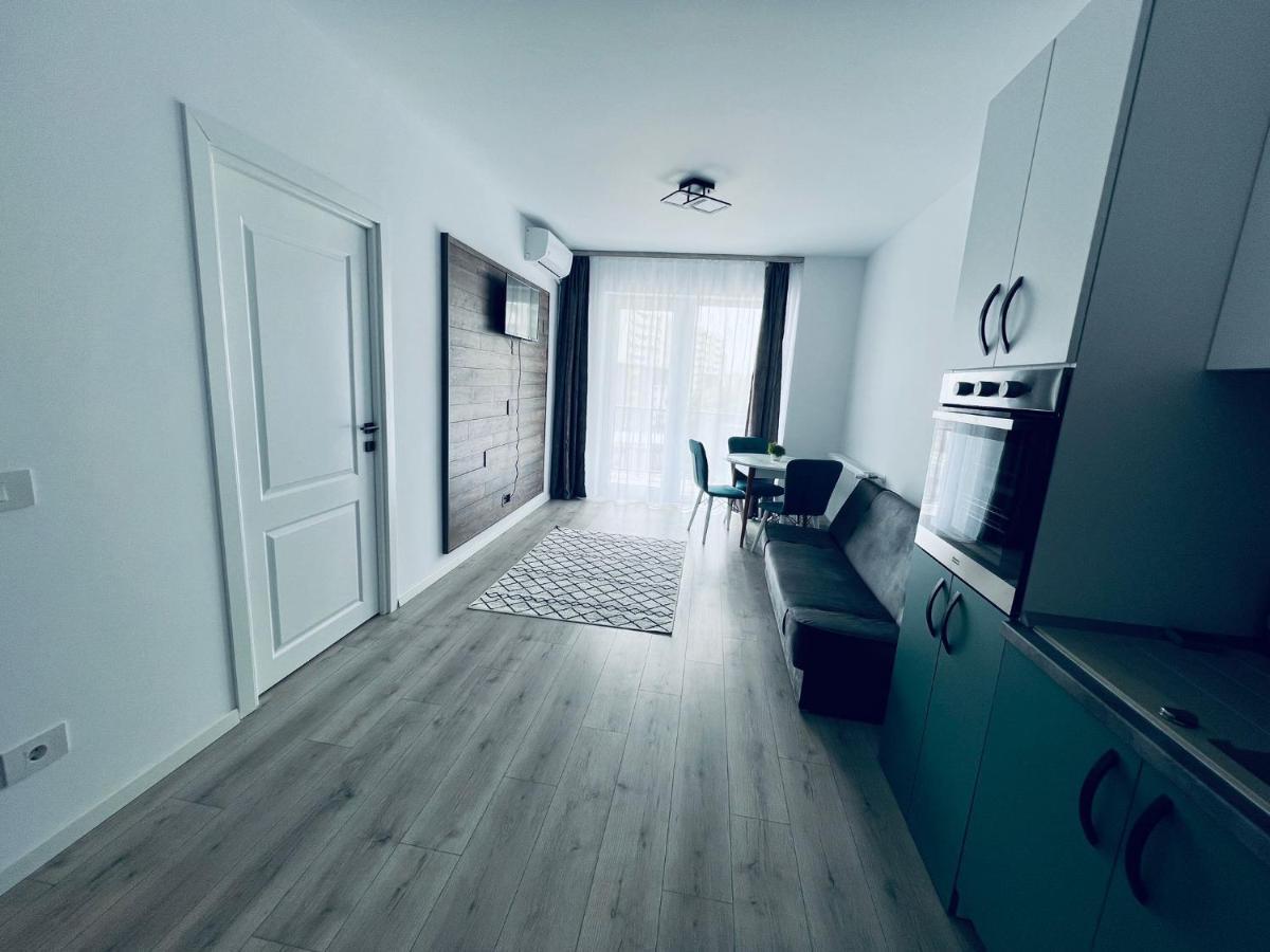 Silvia Resident Apartment Oradea Exterior foto